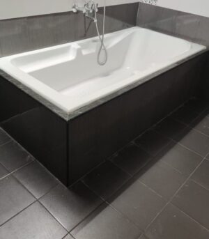 lotus-bath-tub-6-x-3-with-single-side-panel-1000x1000